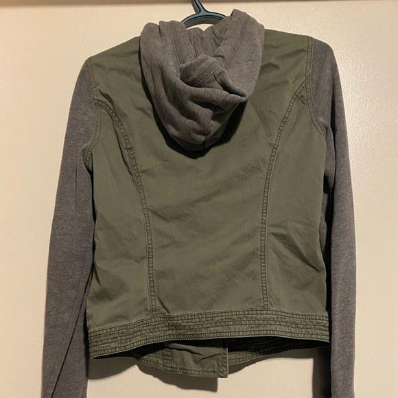 HOLLISTER UTILITY JACKET - Picture 14 of 16